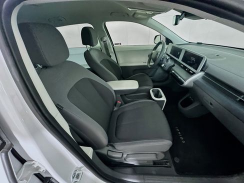 Used 2024 Hyundai Ioniq 5 SEL image 29