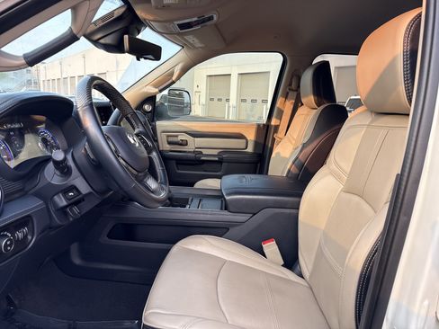 Used 2022 RAM 3500 Limited AWD/4WD image 18