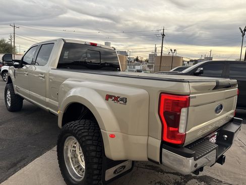 Used 2017 Ford F350 Lariat w/ Lariat Ultimate Package image 5