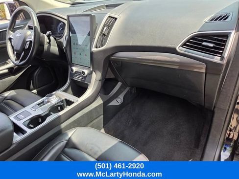 Used 2024 Ford Edge SEL AWD/4WD image 16