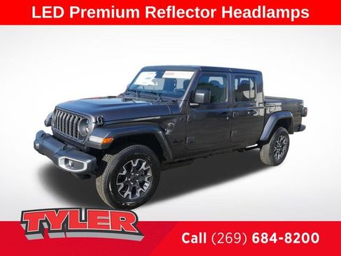New 2026 Jeep Gladiator Sport AWD/4WD image 3