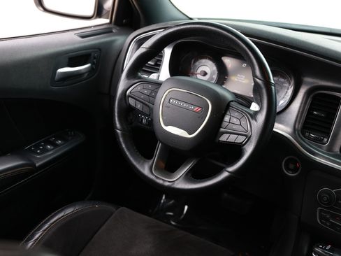Used 2018 Dodge Charger R/T RWD image 33