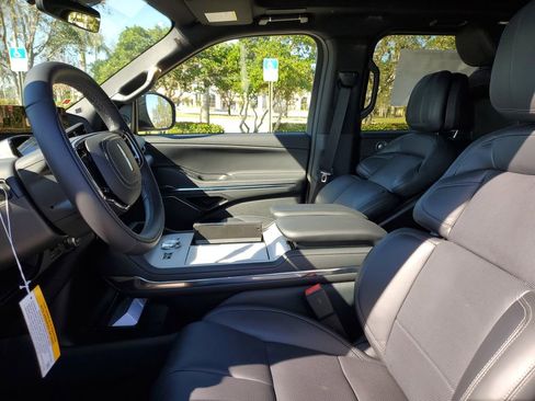 New 2025 Lincoln Navigator L Reserve w/ Jet Appearance Package AWD/4WD image 22