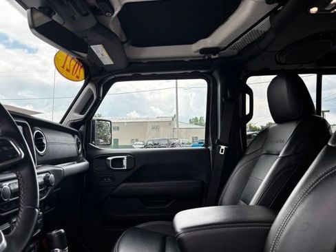 Used 2021 Jeep Wrangler Unlimited Sahara AWD/4WD image 22