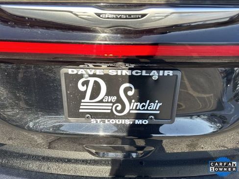 Used 2024 Chrysler Pacifica Touring-L image 29