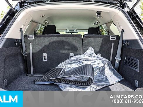 Used 2025 Nissan Pathfinder S image 25