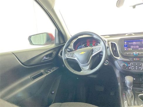 Used 2023 Chevrolet Equinox LT image 15