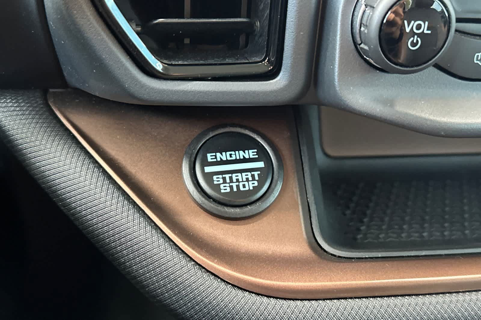 Certified 2024 Ford Bronco Sport Outer Banks AWD/4WD image 25