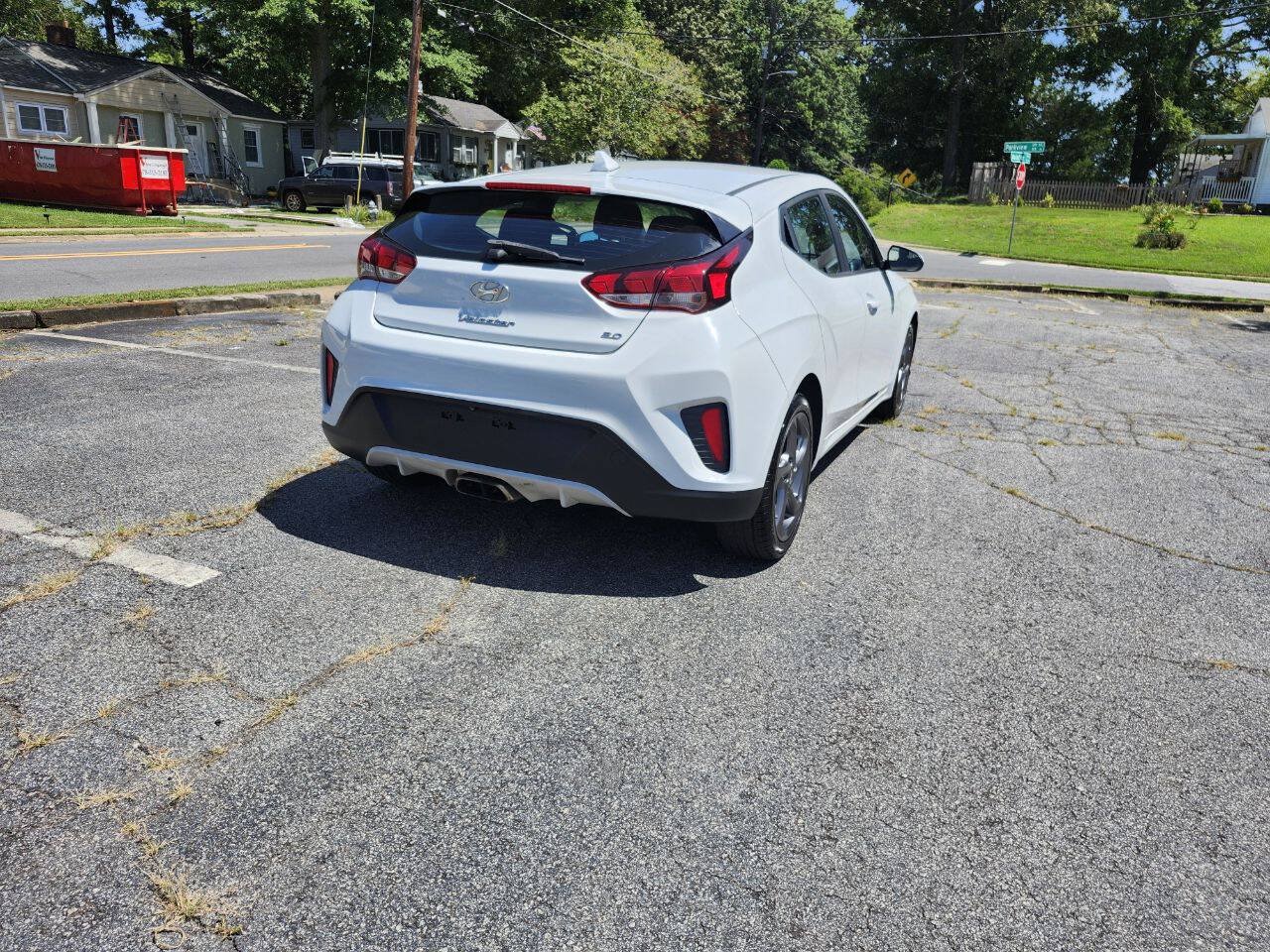 Used 2020 Hyundai Veloster 2.0 FWD image 12
