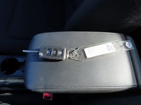 Used 2014 Volkswagen Jetta S image 23