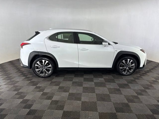 Used 2019 Lexus UX 200 F Sport w/ F Sport Premium Package FWD image 6