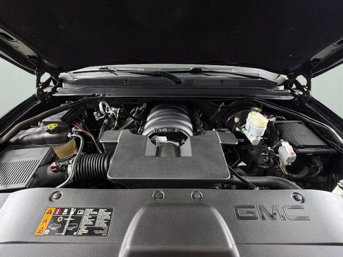 Used 2020 GMC Yukon XL SLT w/ Open Road Package AWD/4WD image 41