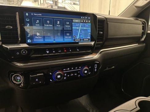 Used 2025 Chevrolet Silverado 2500 LT image 21