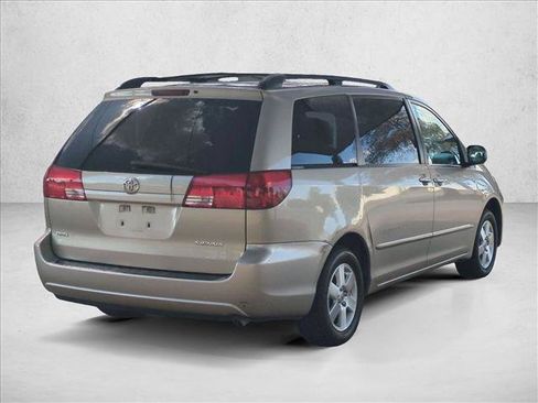 Used 2004 Toyota Sienna LE w/ LE Pkg 6 FWD image 5