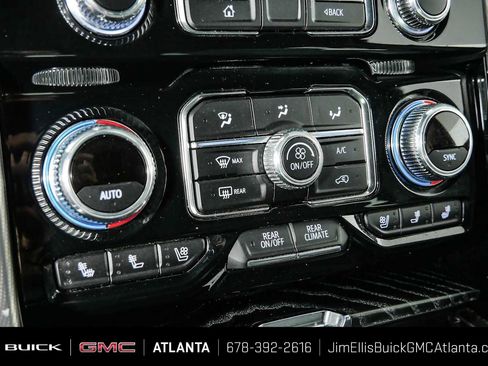 Used 2023 GMC Yukon Denali AWD/4WD image 15