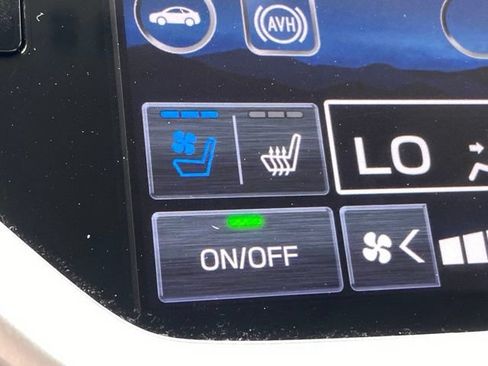 Used 2023 Subaru Ascent Touring AWD/4WD image 21