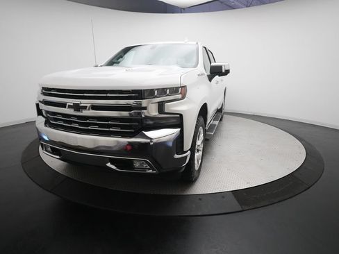 Used 2019 Chevrolet Silverado 1500 LTZ AWD/4WD image 13