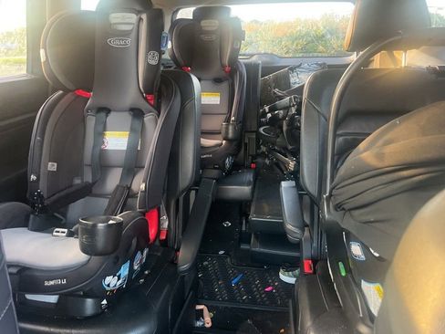 Used 2018 Volkswagen Atlas SEL Premium image 5