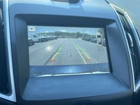 Used 2017 Ford Edge SEL w/ Equipment Group 201A AWD/4WD image 15