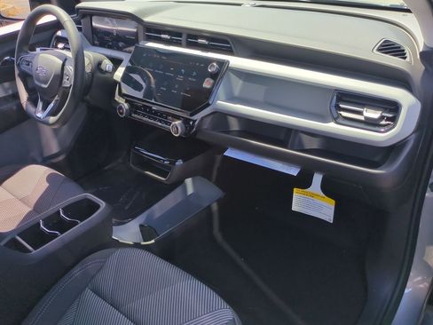 New 2027 Chevrolet Bolt LT w/ Comfort Package FWD image 27