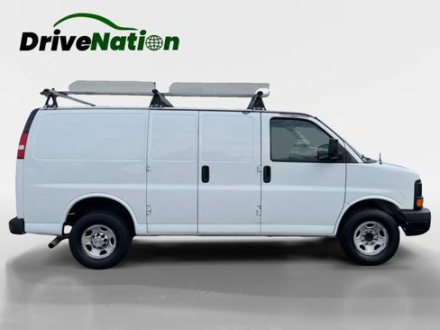 Used 2012 Chevrolet Express 2500 image 4