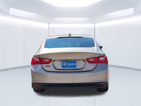 Used 2018 Chevrolet Malibu LT FWD image 5