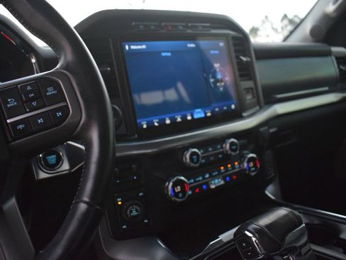 Used 2021 Ford F150 Lariat w/ Equipment Group 502A High image 19