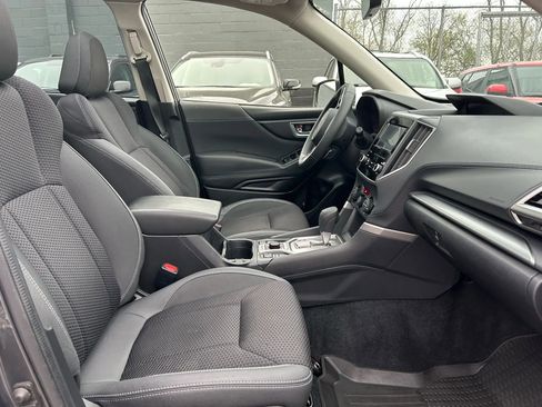 Used 2021 Subaru Forester Premium AWD/4WD image 24