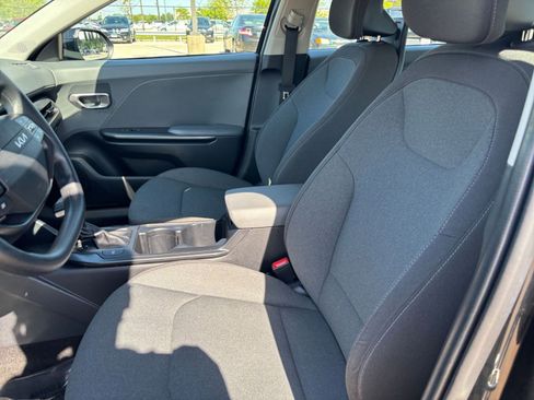Used 2025 Kia K4 FWD image 24