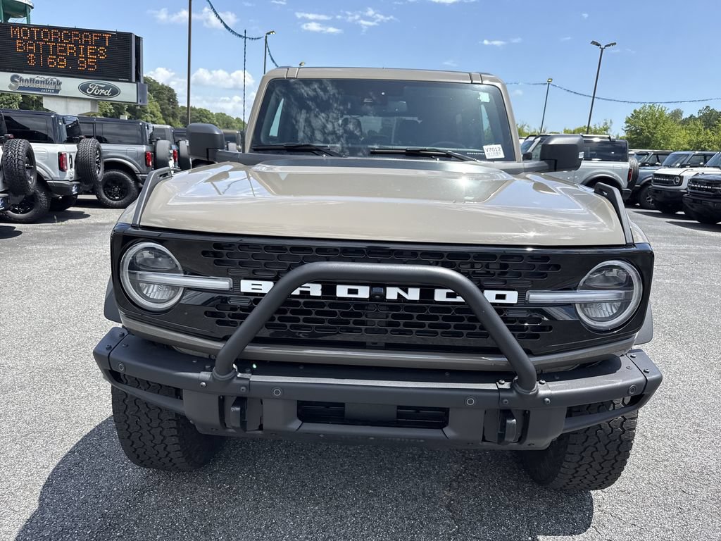 Used 2025 Ford Bronco Badlands AWD/4WD image 2