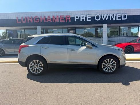 Used 2017 Cadillac XT5 Platinum w/ Driver Assist Package AWD/4WD image 5