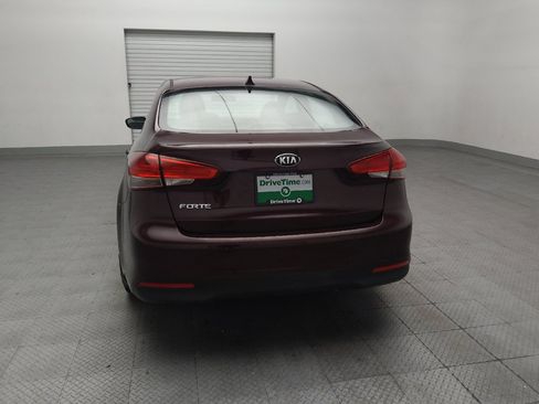 Used 2017 Kia Forte LX FWD image 6