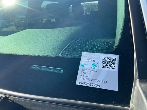 Certified 2025 Toyota Tacoma TRD Sport image 25