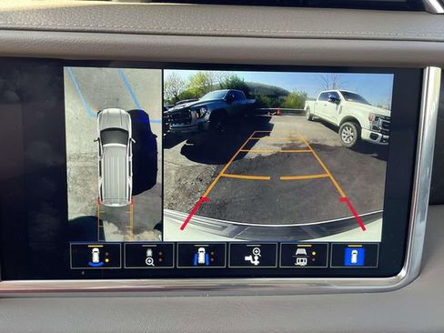 Used 2023 GMC Yukon Denali w/ LPO, Floor Liner Package AWD/4WD image 28