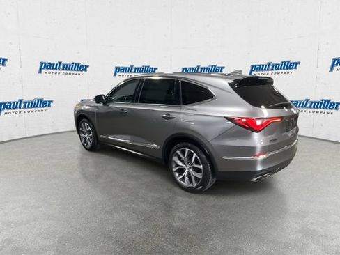 Used 2023 Acura MDX w/ Technology Package FWD image 8