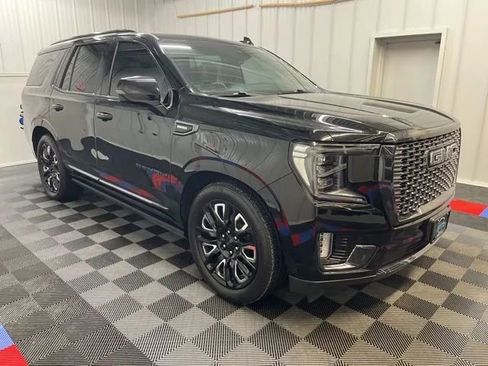 Used 2023 GMC Yukon Denali Ultimate image 2