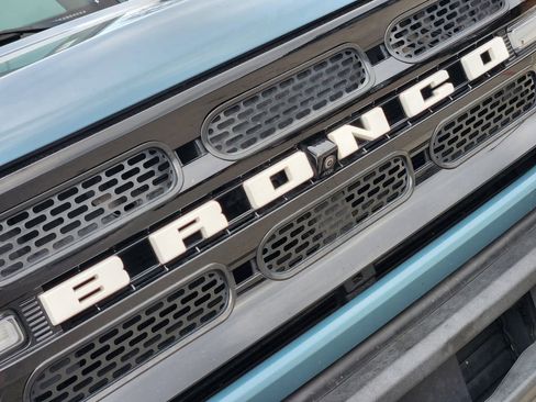 Used 2023 Ford Bronco Outer Banks AWD/4WD image 11