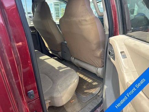 Used 2014 Nissan Frontier SV w/ SV Value Truck Package AWD/4WD image 16