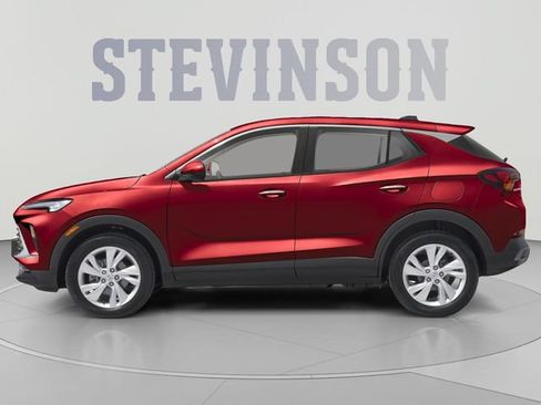 Used 2025 Buick Encore GX Preferred AWD/4WD image 3