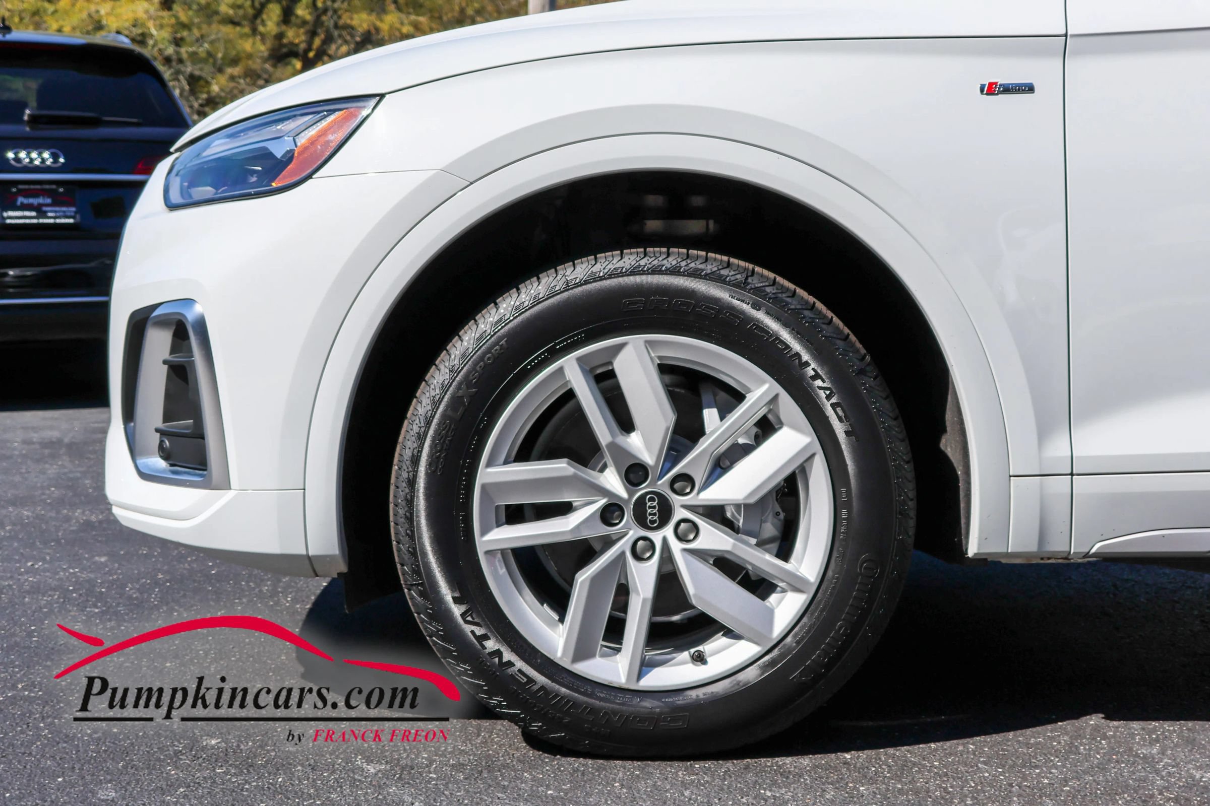 Used 2023 Audi Q5 2.0T Premium w/ Convenience Package AWD/4WD image 9