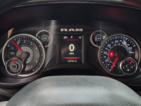 Used 2022 RAM 2500 Big Horn AWD/4WD image 39