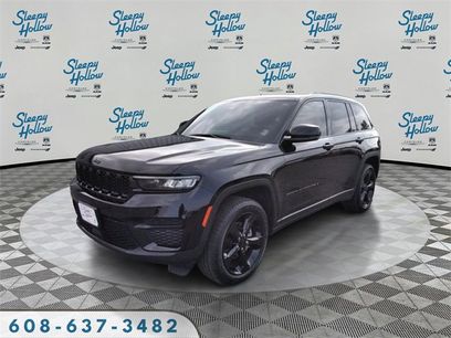 Used 2023 Jeep Grand Cherokee Altitude