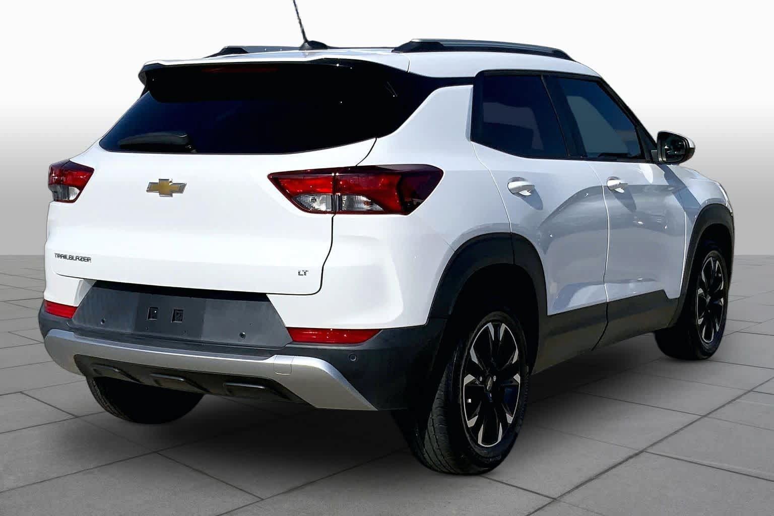 Used 2021 Chevrolet TrailBlazer LT w/ Driver Confidence Package FWD image 13