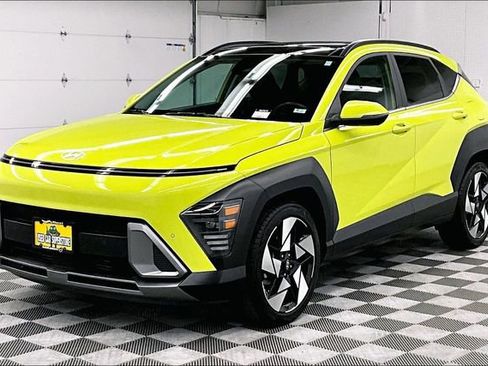 Used 2025 Hyundai Kona Limited FWD image 12