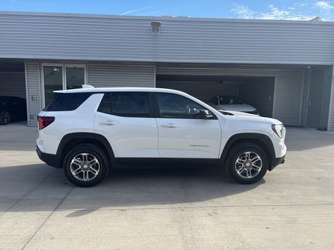 Used 2025 GMC Terrain Elevation image 4