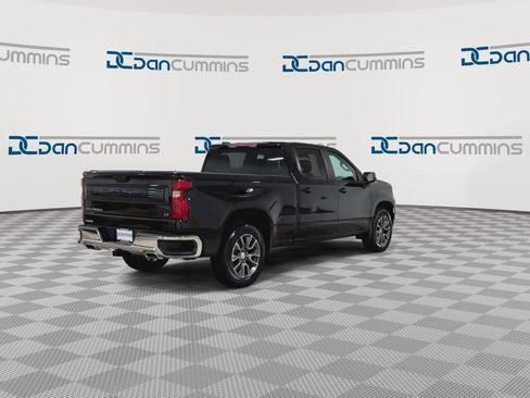 Used 2022 Chevrolet Silverado 1500 LT w/ Z71 Off-Road Package AWD/4WD image 9