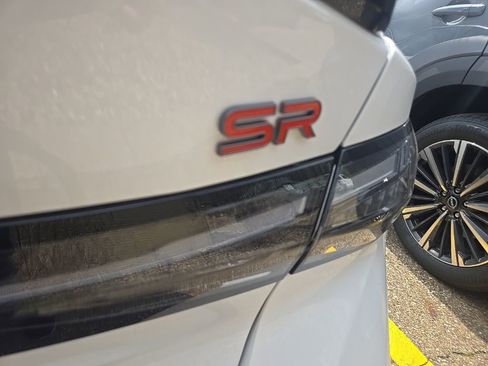New 2026 Nissan Sentra SR FWD image 30
