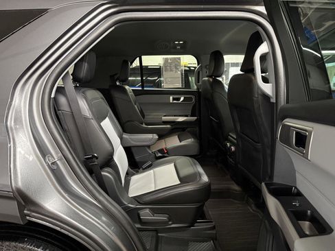 Used 2023 Ford Explorer XLT w/ Equipment Group 202A image 21
