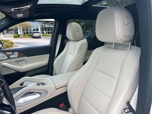 Certified 2025 Mercedes-Benz GLS 450 4MATIC image 13