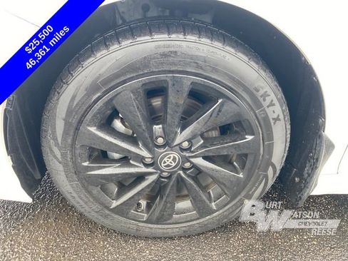 Used 2024 Toyota Camry SE image 13